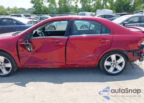 2010 Ford Fusion Sport z USA, uszkodzony, nr VIN 3FAHP0KC0AR219814